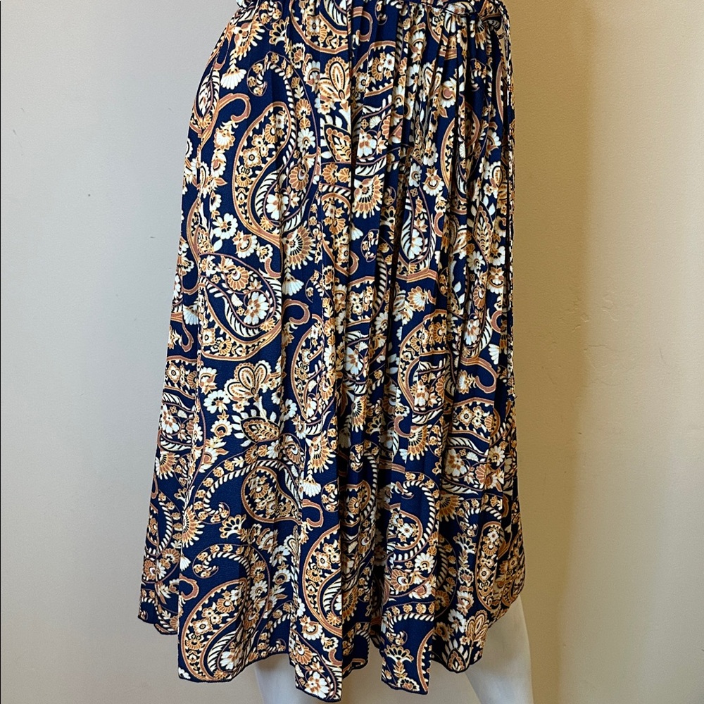 Lark + Gray Chic Paisley Midi Dress Medium surplice sleeveless pleated boho - Picture 9 of 9